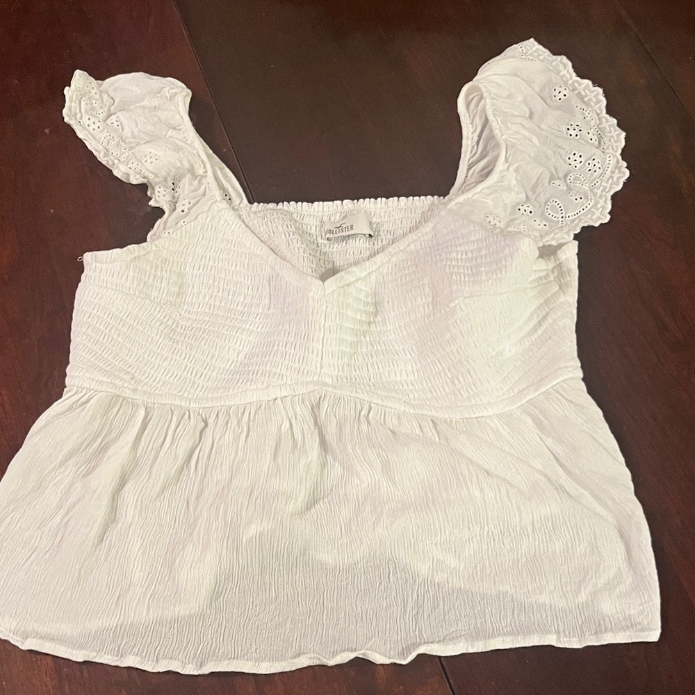 NWOT Hollister White Ruffled Eyelet Blouse